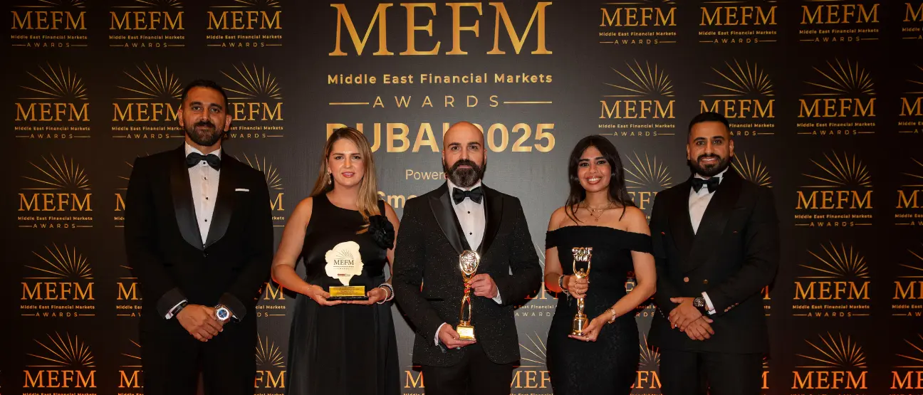 XS.com Conquista Três Prêmios na Cerimônia de Mercados Financeiros em Dubai